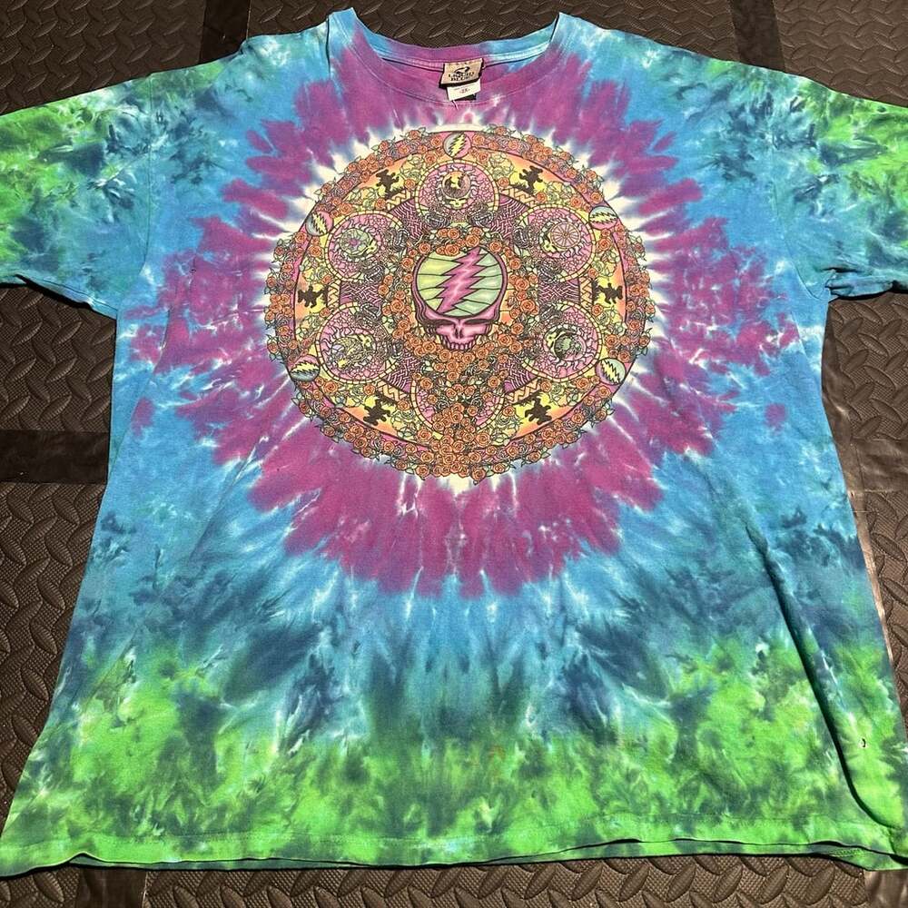 Vintage 2000 Liquid Blue Grateful Dead Celtic Mandala Tie Dye Tee